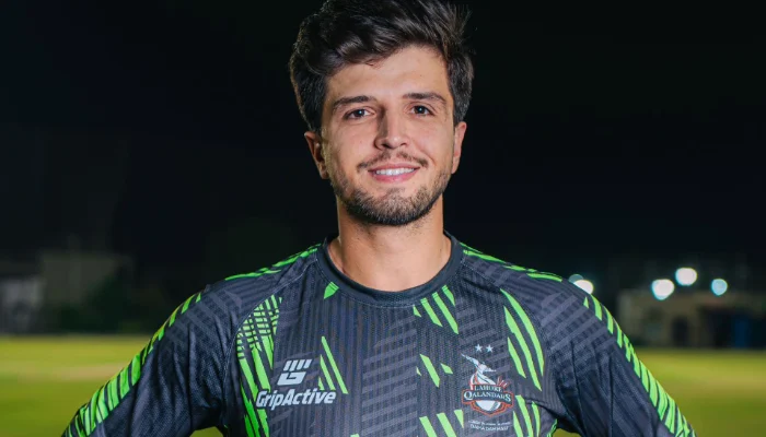 Pakistan cricket legends criticize Lahore Qalandars for selecting uncapped opener Naeem in the squad